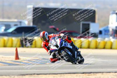 media/Feb-12-2022-SoCal Trackdays (Sat) [[3b21b94a56]]/Turn 2 (1045am)/